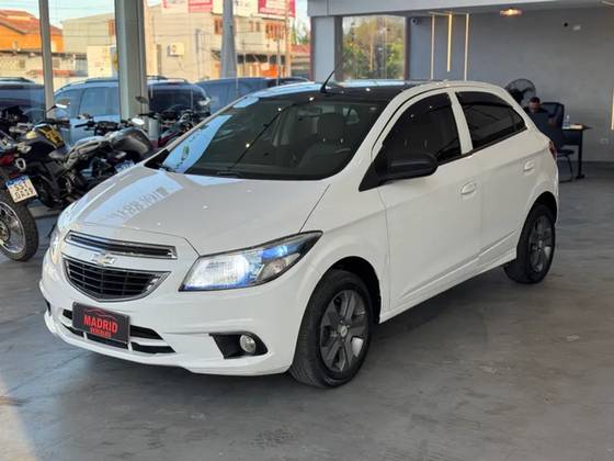 CHEVROLET ONIX 1.0 MPFI LT 8V FLEX 4P MANUAL CHEVROLET ONIX 1.0 MPFI LT 8V FLEX 4P MANUAL